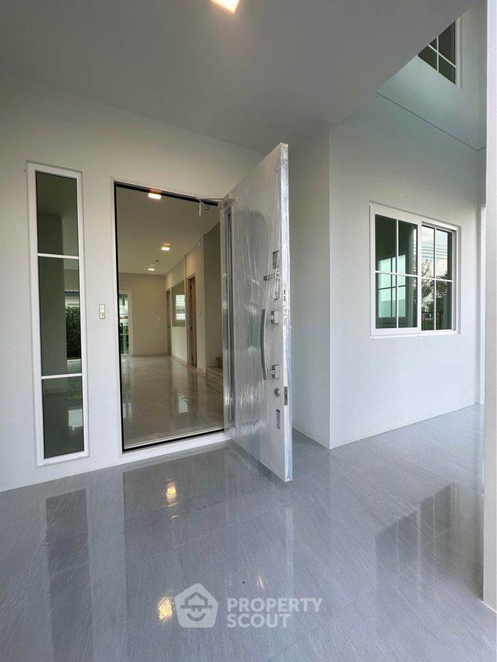 รูป บ้าน 4 ห้องนอน ขนาด 300 ตร.ม. ทำเลบางแก้ว (ID 1927000) - รูปที่ 8/37
