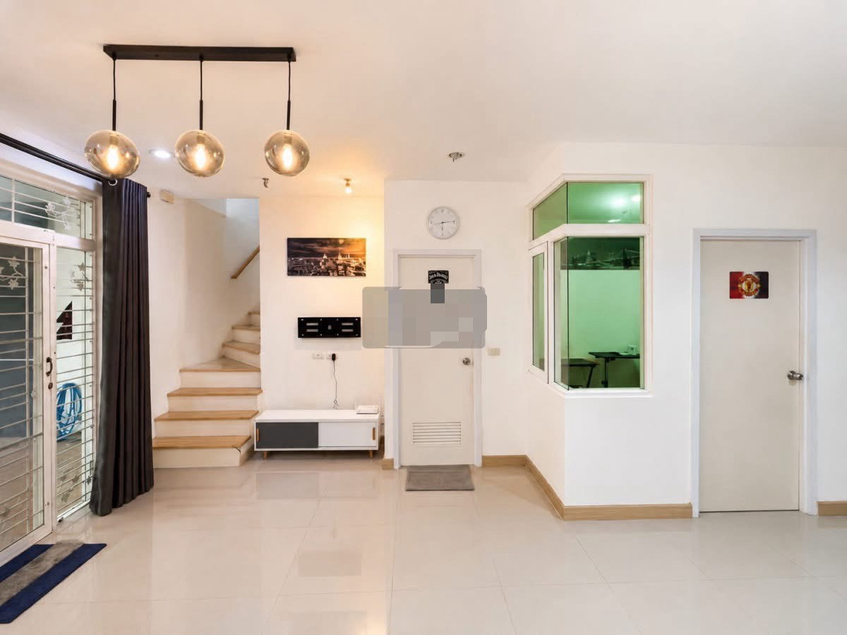 รูป 🏡 ปล่อยเช่าทาวน์โฮม 2 ชั้น กัสโต้ พหลโยธิน - รามอินทรา 4 ห้องนอน 3 ห้องน้ำ บ้านสวย พร้อมเข้าอยู่ พื้นที่กว้าง ฟังก์ชันครบ - รูปที่ 3/15
