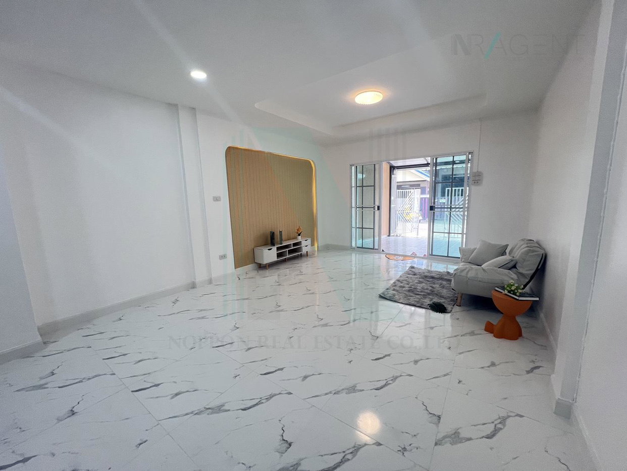 picture 📌 For Sell Town house BAAN RATANAVALAI 2-story 2 bedroom 2 bathroom - 3/8