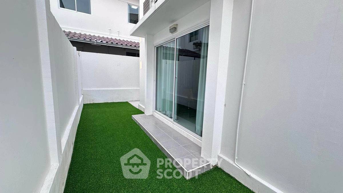 รูป คอนโด 3 ห้องนอน ขนาด 150 ตร.ม. Wyndham Jomtien Pattaya (ID 3155877) - รูปที่ 14/17