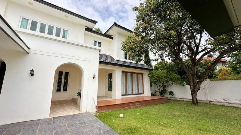 รูป 🌳 บ้านเดี่ยว Land & Houses หลังใหญ่ 139 ตร.ว. พร้อมสนามหญ้าและต้นไม้ใหญ่  - รูปที่ 3/20