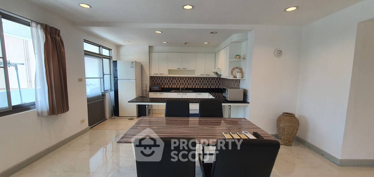 picture 3-BR Royal Castle Sukhumvit Near BTS Phrom Phong (ID 886656) - 6/19