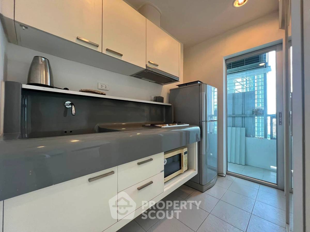picture 19th-Floor 1-BR Q House Sathon 100m To BTS Krung Thon Buri (ID 3156613) - 3/10