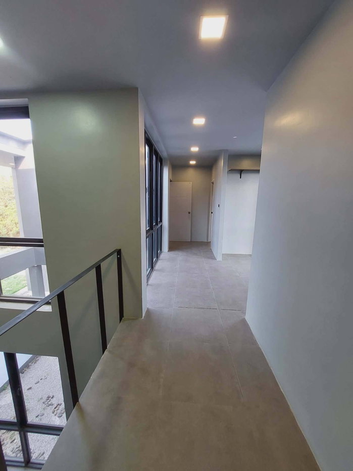 รูป ขายบ้านเดี่ยวสองชั้นสไตล์โมเดิร์นพื้นที่กว้าง - รูปที่ 12/24