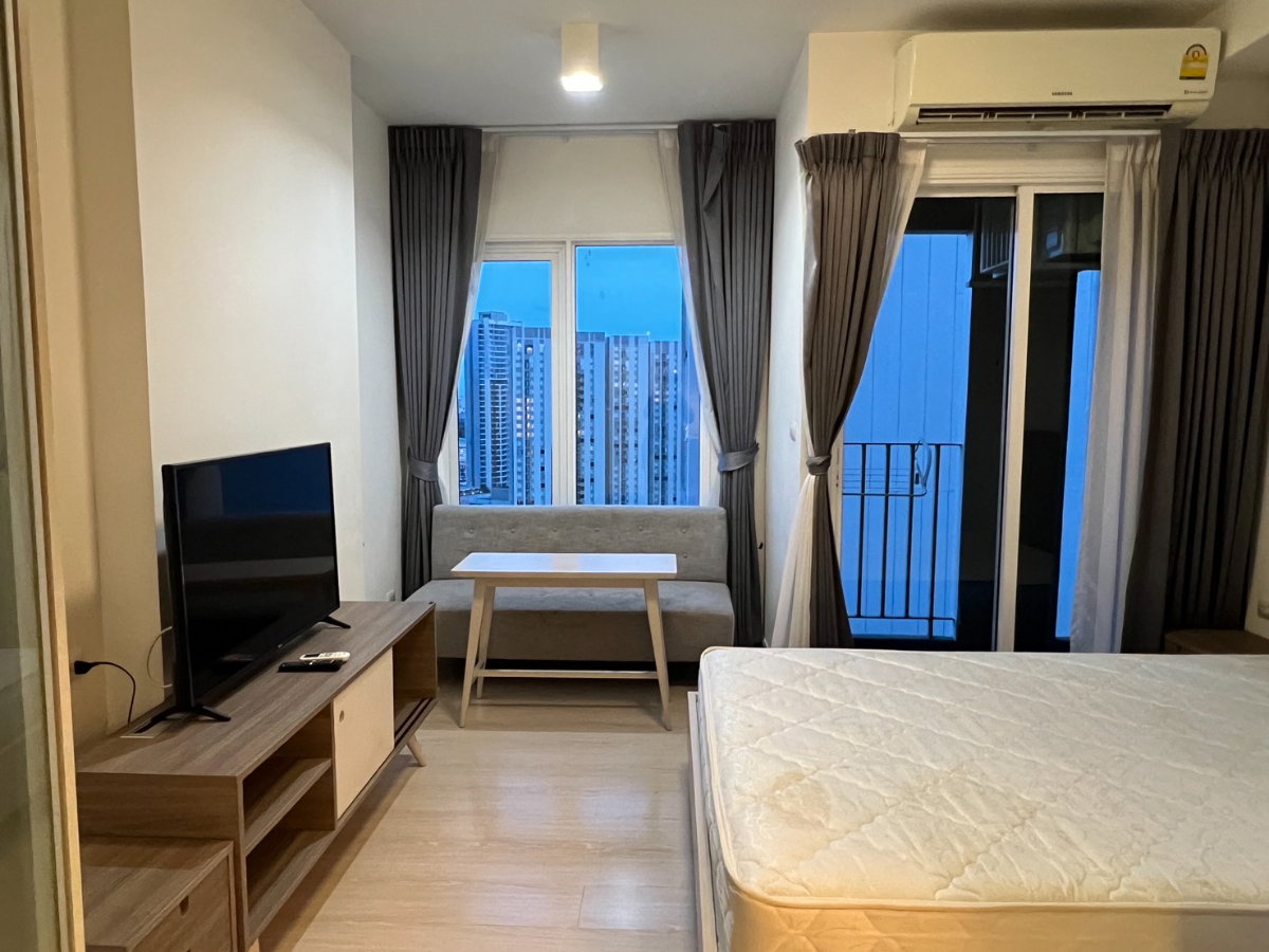 รูป Chapter one Eco Huaikwang สตูดิโอ ชั้น22(บนสุด) ให้เช่า 10,000 พร้อมเข้าอยู่ มาก่อนจองก่อน เฉพะสัปดาห์นี้เท่านั้น!!!! - รูปที่ 2/11