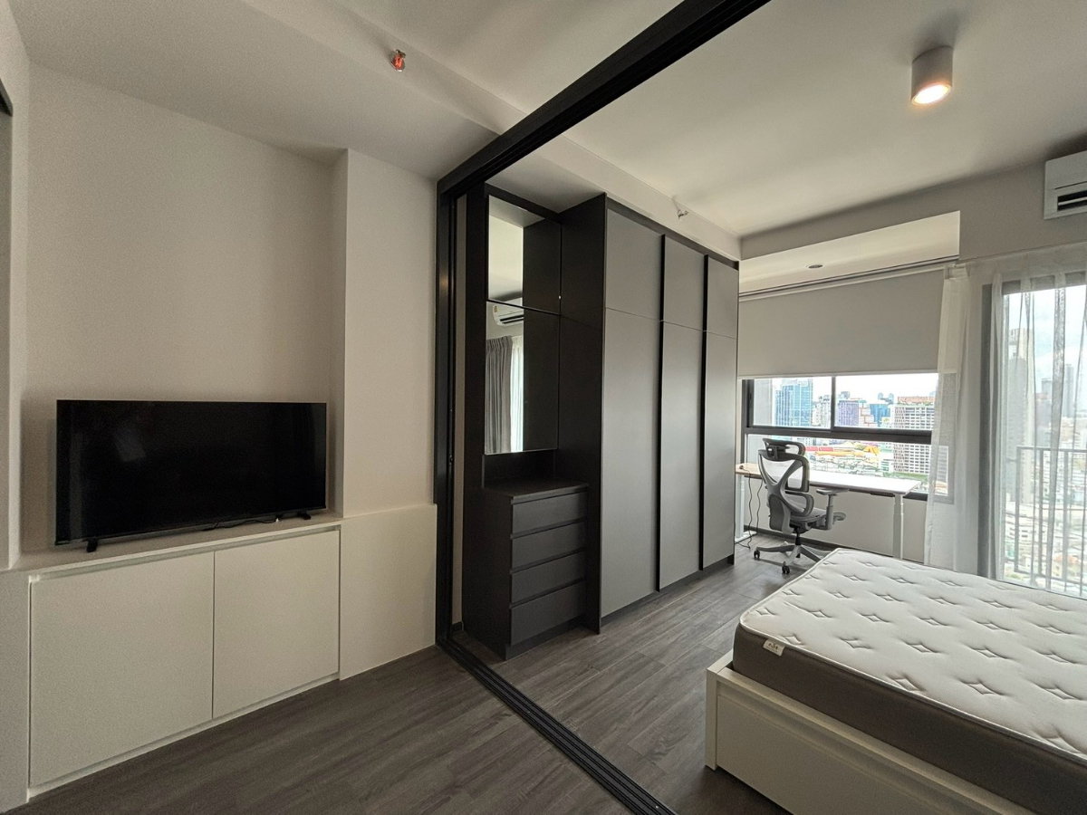 รูป For Rent: Ideo Sukhumvit-Rama 4 Fully Furnished unit with nice view near BTS Phrakhanong - รูปที่ 3/14