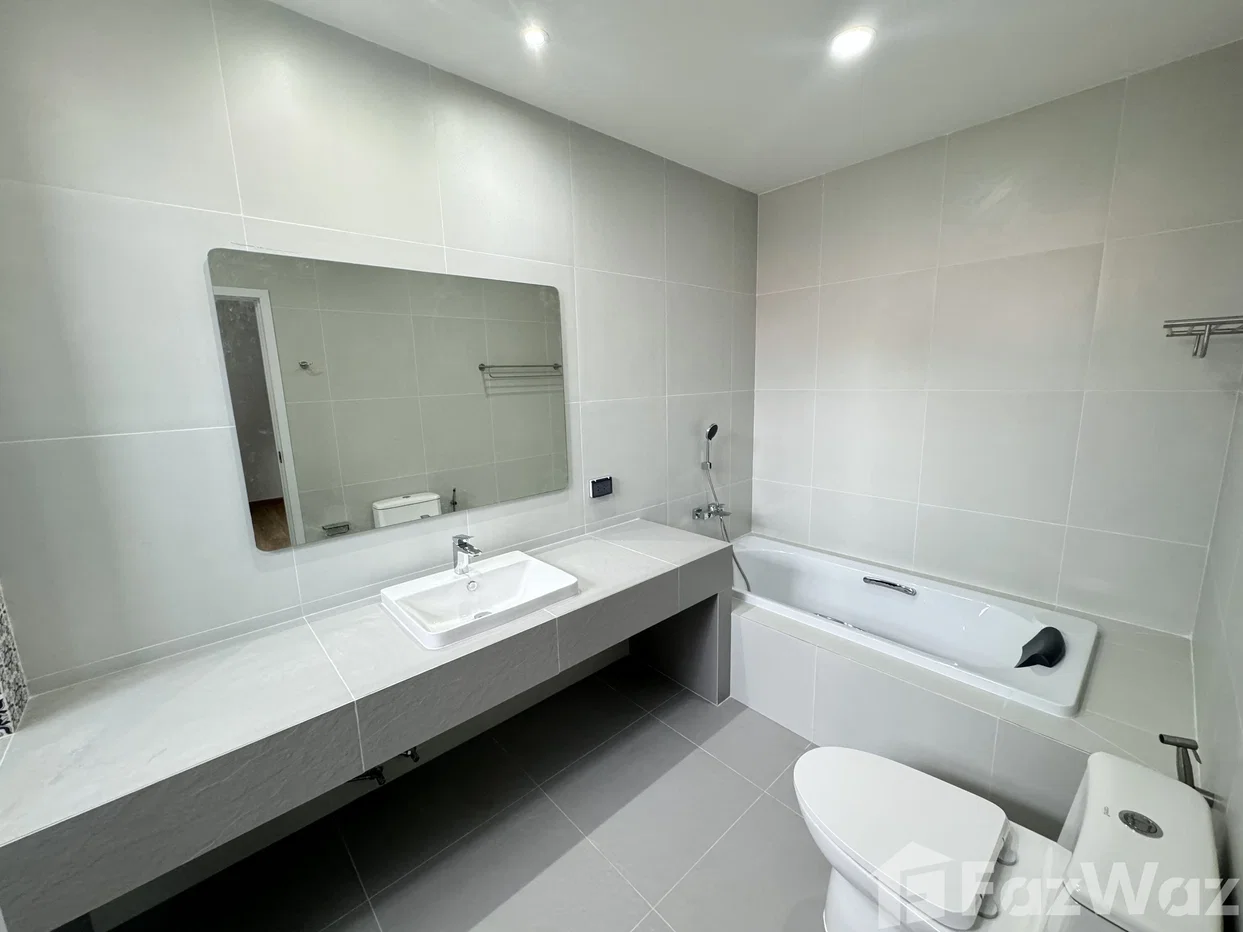 picture 4 Bedroom Villa for rent in Bang Kapi, Bangkok  1929820 - 5/15