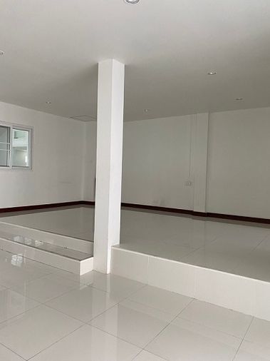 3-bed home office for rent, 280 sqm, 27 sq wah, Phra Khanong