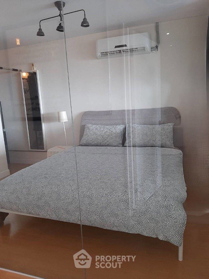 picture 40th-Floor 2-BR Nusa State Tower Condominium Near BTS Saphan Taksin (ID 1258717) - 1/17