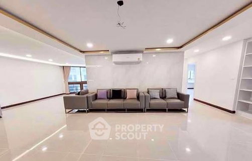 คอนโด 3 ห้องนอน 220 ตร.ม. President Park Condominium ใกล้ MRT ศูนย์สิริกิติ์ (ID 2828495)