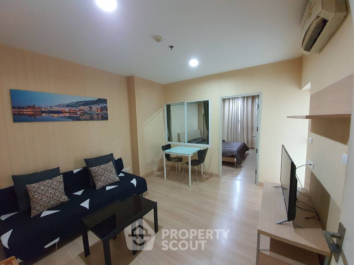 picture 100m To BTS Saint Louis | High-Floor 1-BR At Life @ Sathorn 10 (ID 513470) - 1/10