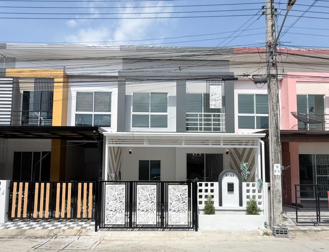 ขายทาวน์โฮม 4 ห้องนอน 80 ตร.ม. 20.7 ตร.ว. เขตหนองจอก