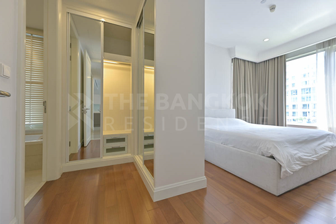 Room available, great price Q Langsuan near BTS Ratchadamri