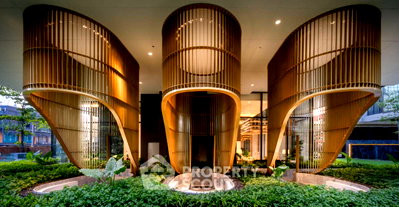 Condos for rent : 300m To BTS Chit Lom | 1-BR Condo At 28 Chidlom (ID 3156823)