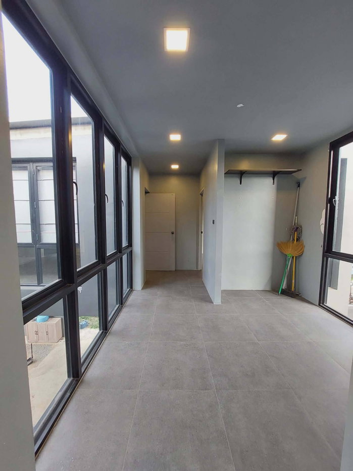 รูป ขายบ้านเดี่ยวสองชั้นสไตล์โมเดิร์นพื้นที่กว้าง - รูปที่ 10/24