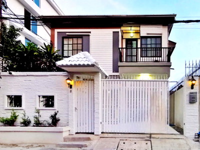 Houses for rent BTS Phra Khanong : LTH14299 - House for Rent On Nut | Near BTS On Nut | 3 Beds | 140 sq.m. | 45K/Month 
