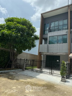 รูปภาพ 3-BR Townhouse At Baan Klang Muang Sukhumvit Onnut, Prawet (ID 1741237)