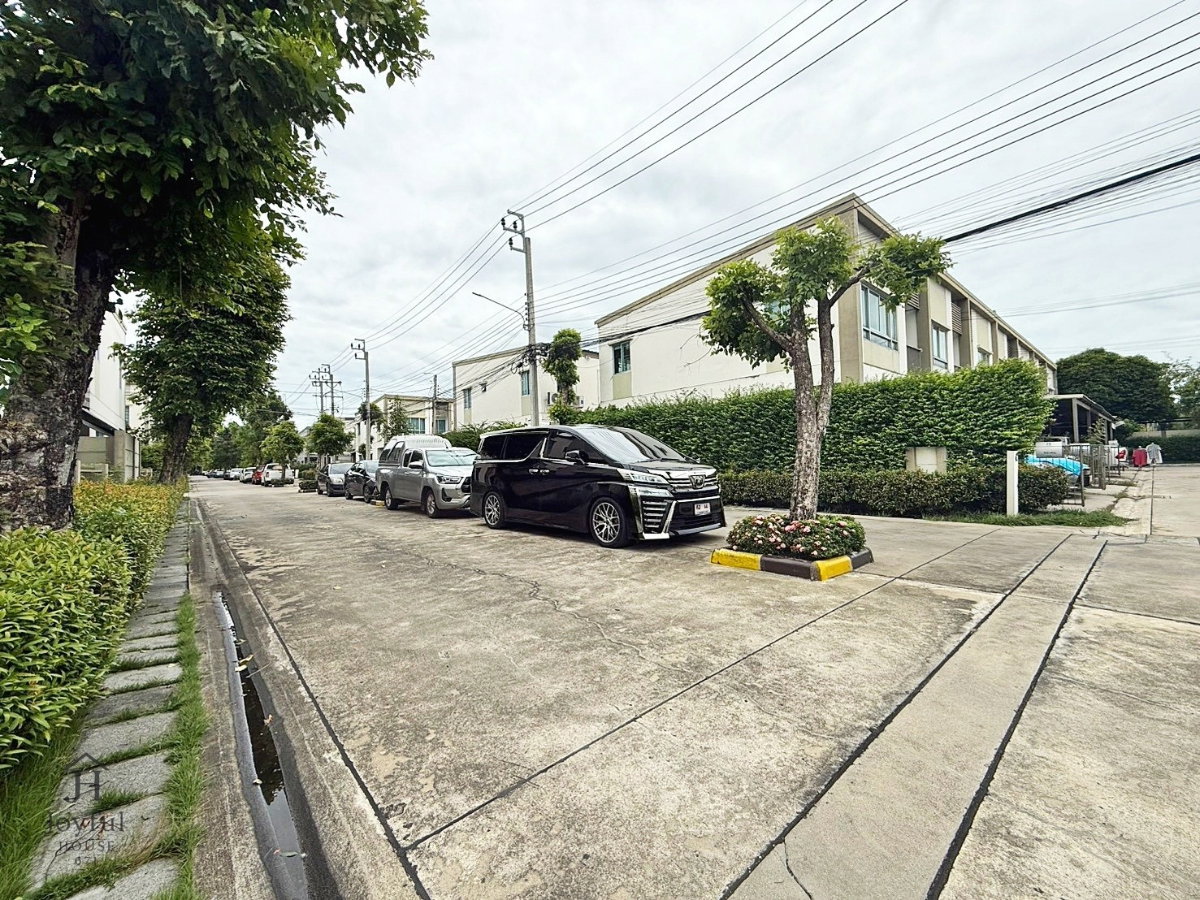 รูป ขายทาวน์โฮม LPN Townville เพิ่มสิน–วัชรพล | รีโนเวทใหม่ พร้อมอยู่ | ประหยัดพลังงานด้วย Solar Cell - รูปที่ 34/35