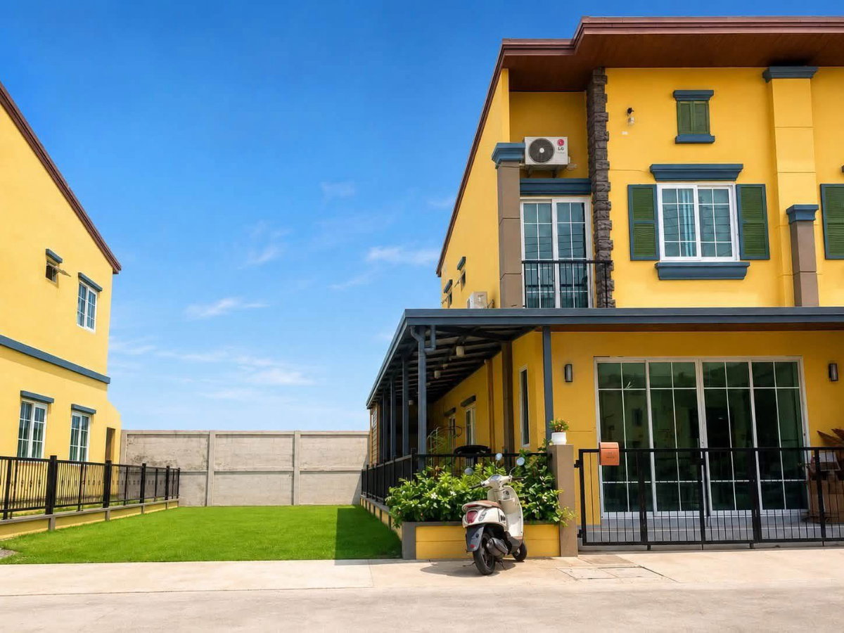 รูป 🏡 ปล่อยเช่าทาวน์โฮมหลังมุม โกลเด้นทาวน์ รังสิต–คลองสาม 4 ห้องนอน 3 ห้องน้ำ บ้านไซซ์ใหญ่สุดของโครงการ ติดสวนส่วนกลาง - รูปที่ 2/15