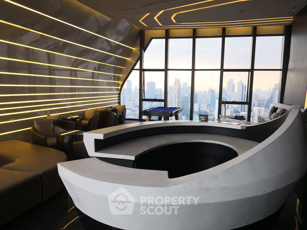 picture 37th-Floor 1-BR At Ideo Mobi Asoke Near MRT Phetchaburi (ID 329034) - 8/9