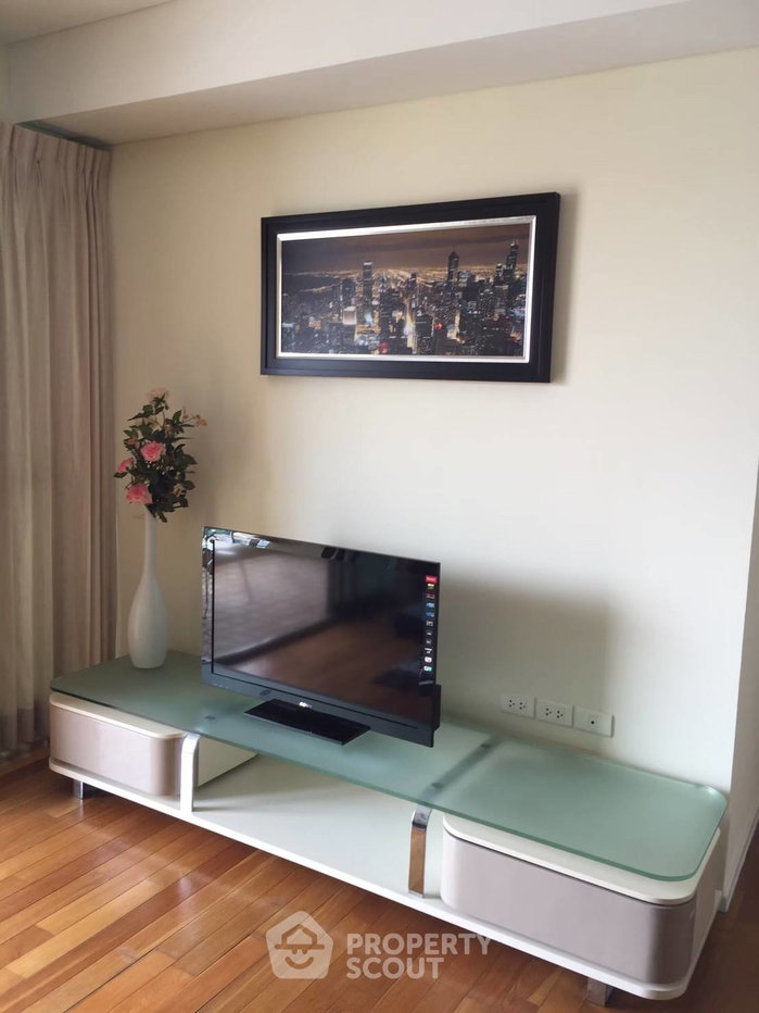 picture Great Value 2-BR The Lakes Bangkok, 27th Floor Near BTS Asoke (ID 514927) - 2/12