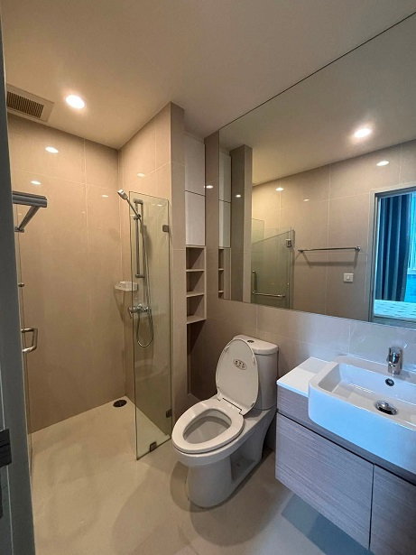 รูป penthouse วิวเมืองชั้นสูงสุด ที่ Noble Revolve Ratchada 1 ยูนิตนี้เหมาะมากสำหรับคนที่ชอบความสงบ เพราะทั้งชั้นมีแค่ 4 ยูนิต ที่จอดรถแบบล็อกคันถึง 2 คัน - รูปที่ 8/13