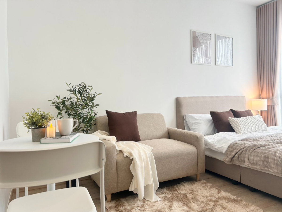 รูป 🛋️💗 ห้องสไตล์มินิมอล เฟอร์นิเจอร์และเครื่องใช้ไฟฟ้าครบ 💗🛋️The Rich Rama 9 - Srinakarin ID LINE: @471ovhib 📲 - รูปที่ 2/11