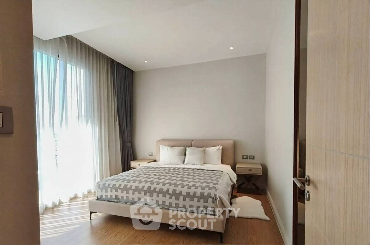 รูป คอนโด 2 ห้องนอน Magnolias Waterfront Residences ใกล้ BTS สะพานตากสิน (ID 3157722) - รูปที่ 2/7