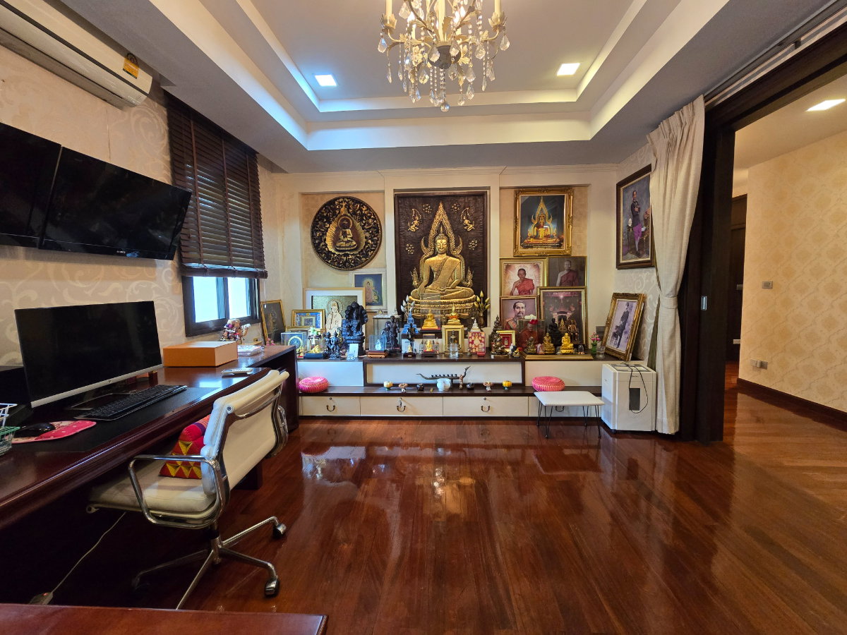 รูป [ฮวงจุ้ยดีเยี่ยม] ณุศาศิริ สาทร-ปิ่นเกล้า บ้านสวยตำแหน่งท้องมังกร ทิศตะวันออก 208 ตร.ว. - รูปที่ 21/23