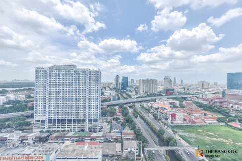 The Complete Narathiwas Condo in Central City at an Affordable Price