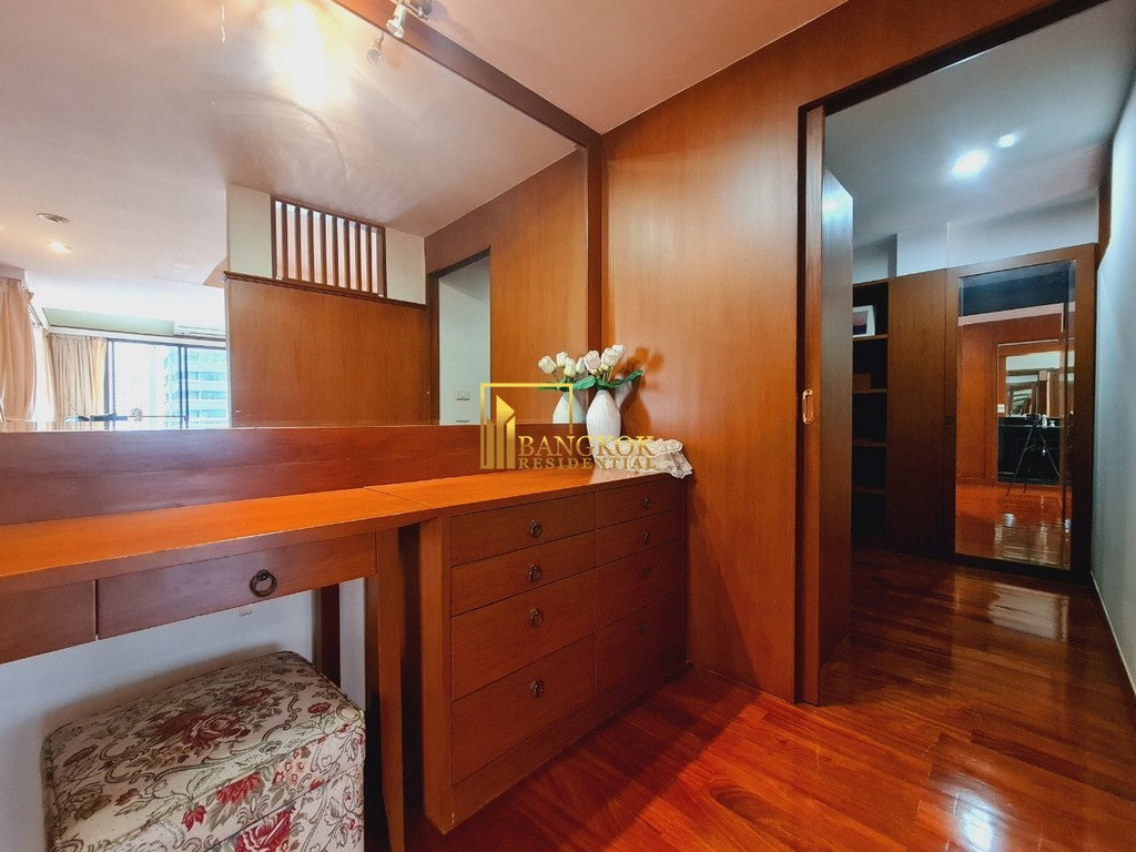 รูป Generously Sized 5 Bed Penthouse Apartment in Phrom Phong - BR0180AP - รูปที่ 28/37