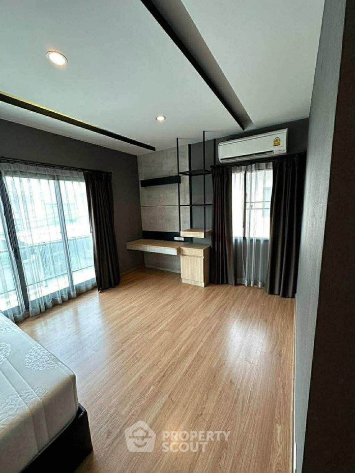 รูป บ้าน 4 ห้องนอน 280 ตร.ม. The Palm Pattanakarn ย่านสวนหลวง (ID 3156330) - รูปที่ 4/9