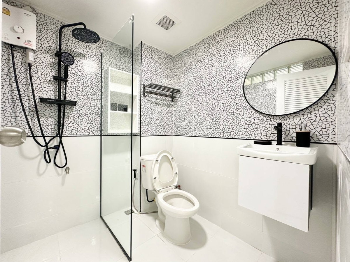 picture 103 Condo 5 Suan Dok, Beautiful Unit Exactly as Shown, Fully Furnished – No Additional Decoration Needed. - 15/22
