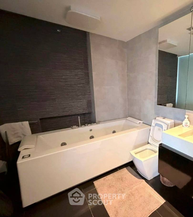 picture 2-BR 150 Sqm Condo At Supreme Ville, MRT Khlong Toei (ID 3153682) - 2/4