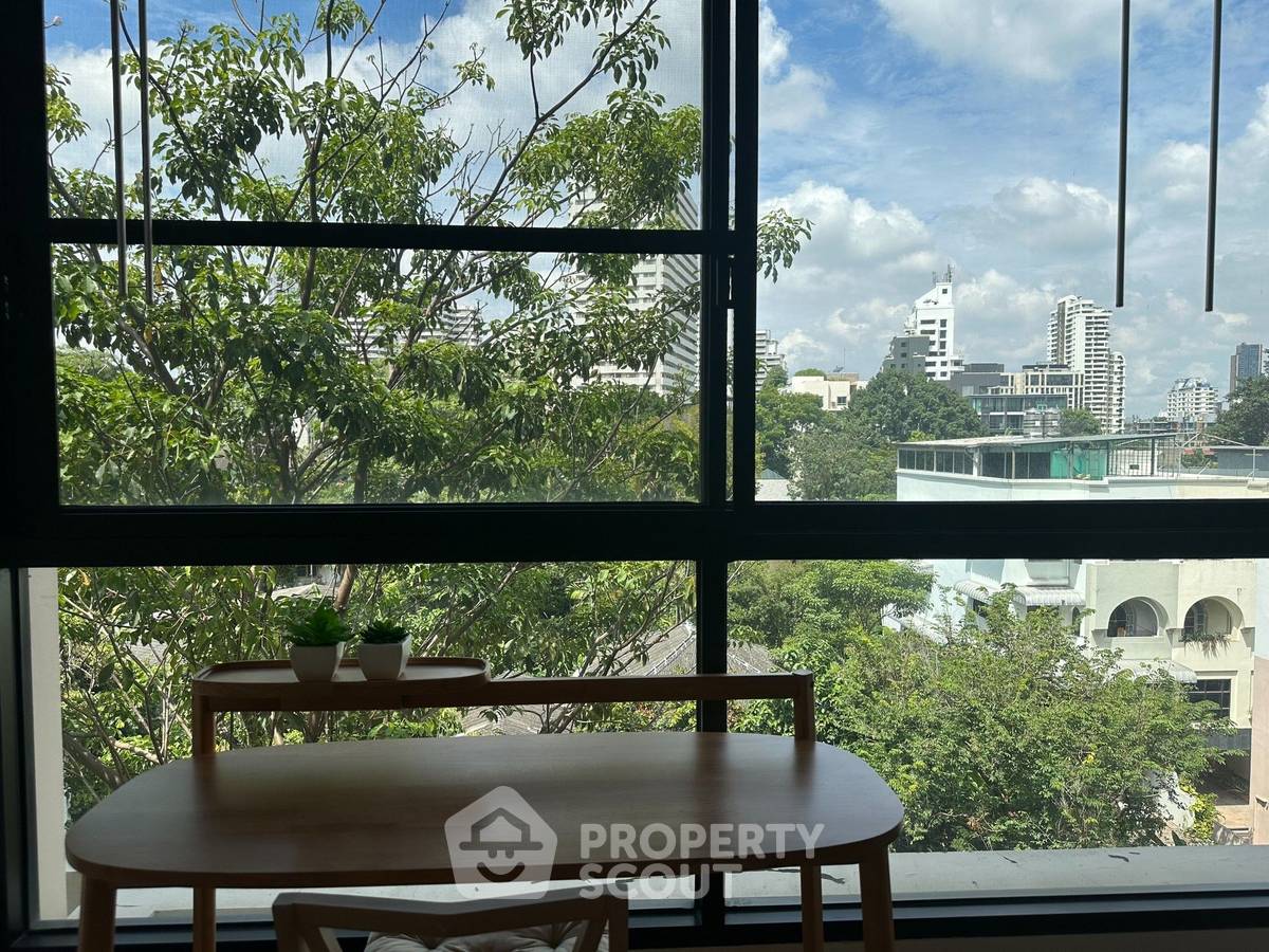 picture Great Value 1-BR Condo At LIV @ 49 Near BTS Thong Lor (ID 1857229) - 7/11