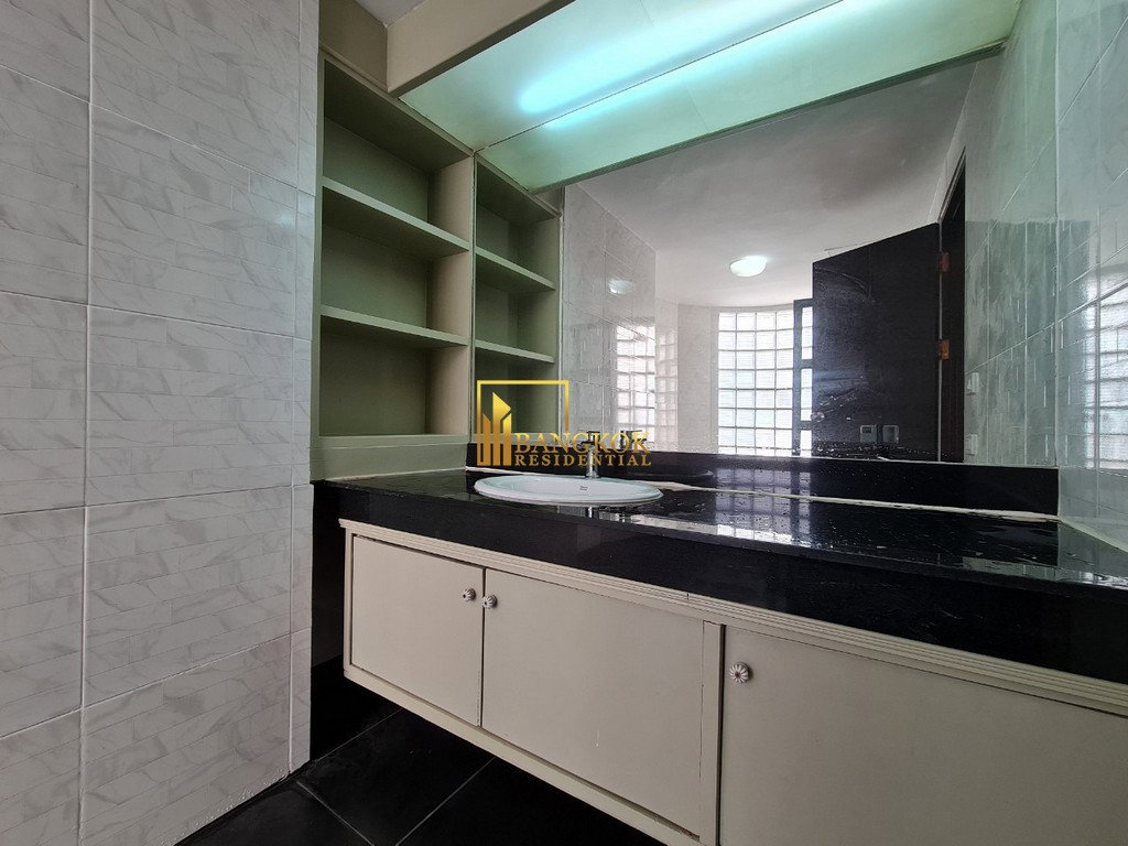 รูป Windsor Tower | 3 Bedroom Condo For Rent in Asoke - BR11009CD - รูปที่ 23/33