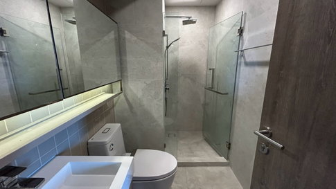 Bedroom Plus Condo for Rent Sukumvit72 500 m from BTS Bearing 🚈 with shuttle service