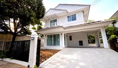 Houses for rent Bang Bo Samut Prakarn : For Rent: 2-story detached house, corner unit, renovated, Chaiyapruek Bangna 2 project, 75 sq.wah, 3 bedrooms, 2 bathrooms, 17,800 THB/month