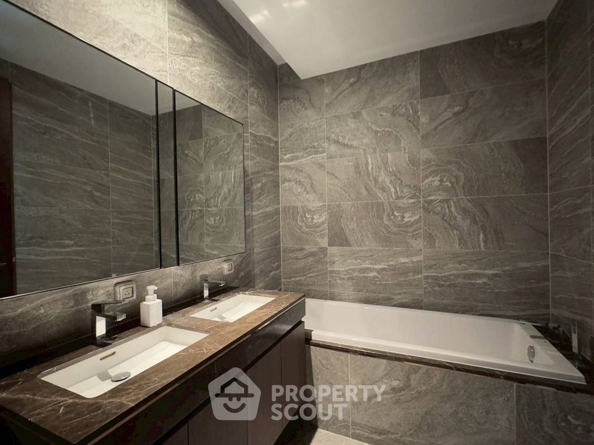 picture 37th-Floor 2-BR The Esse Sukhumvit 36 70m To BTS Thong Lor (ID 3155945) - 5/8