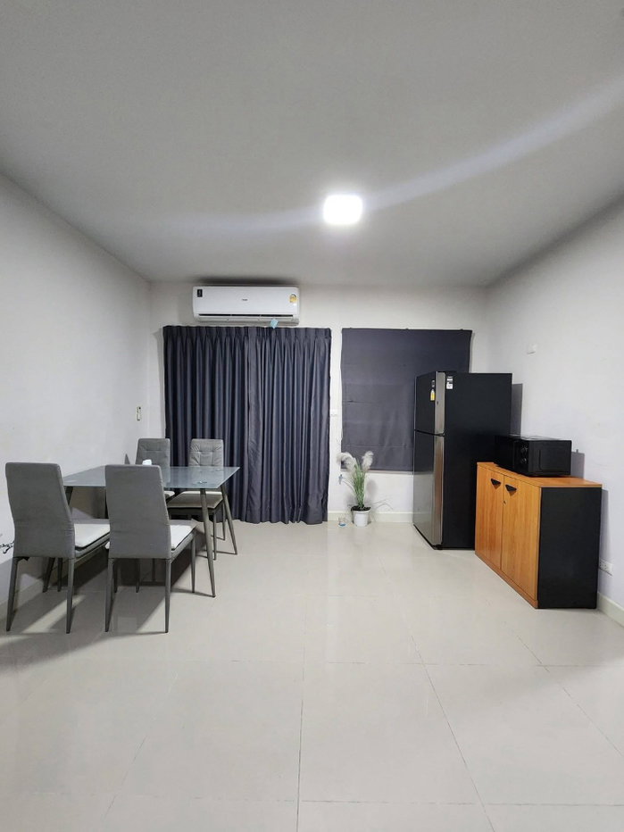 รูป 🏡 บ้านให้เช่า บ้านกลางเมือง เทพรักษ์ 3 ห้องนอน 3 ห้องน้ำ บ้านสวยพร้อมอยู่ ทำเลศักยภาพ ใกล้รถไฟฟ้าและสนามบินดอนเมือง - รูปที่ 4/18