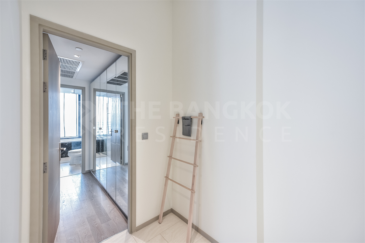 picture Ashton Silom near BTS Chong Nonsi Location Near Employment, Surrounded by Lifestyles - 7/10