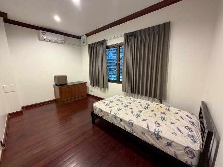 รูป ให้เช่า ทาวน์โฮม 3 ชั้น 27 ตร.ว. บรมราชชนนี 4 ใกล้ Central Pinklao เพียง 900 ม. รพ.ศิริราช ม.ธรรมศาสตร์ แอร์ 5 เครื่อง เฟอร์นิเจอร์ครบ พร้อมอยู่ - รูปที่ 14/22