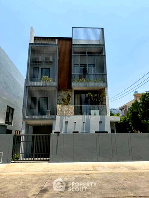ขายทาวน์โฮม : ทาวน์เฮ้าส์ 4 ห้องนอน ขนาด 400 ตร.ม. Preecha Beyond Ramkhamhaeng - Krungthepkreetha (ID 2927857)