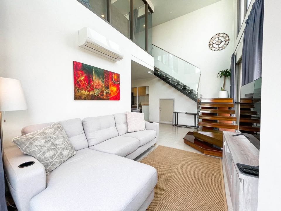picture RS7287 For Rent: The Tree Sukhumvit 64 Rare 2-Bedroom Duplex Unit with Double Volume Ceilings, near BTS Punnawithi - 2/13