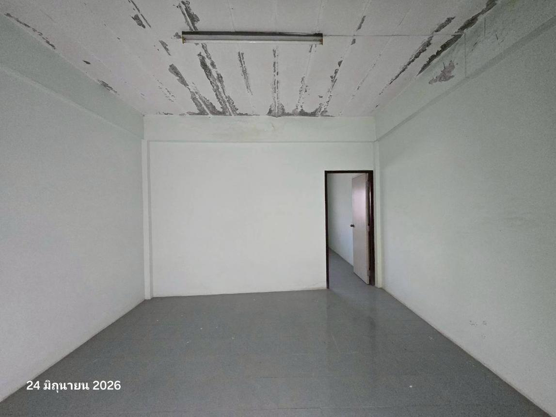 picture SHOP HOUSE 16.2 Sq.w. Thap Than Uthai Thani for 1.3M - 24/36