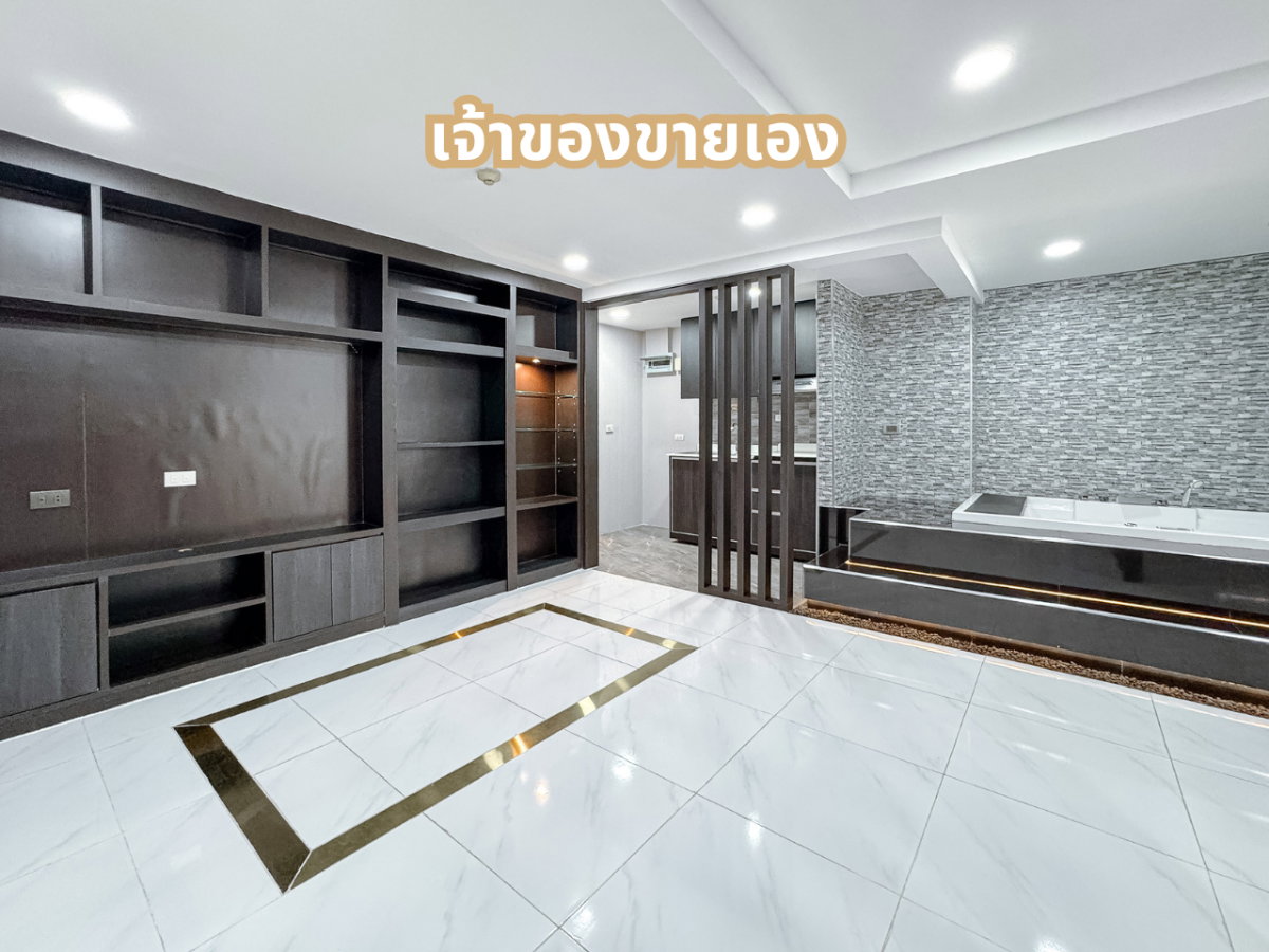 รูป 🏡 เดอะคริส 3 รัชดา 17 🚆 ใช้ชีวิตใจกลางรัชดา 500 เมตรถึง MRT 💰 เพียง 2.39 ล้านบาท - รูปที่ 1/19