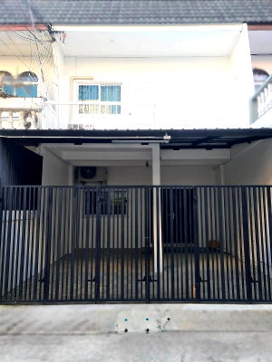 Townhouses for rent Bangkok : For Rent Townhouse Sukhumvit81 Onnut BTS GH617