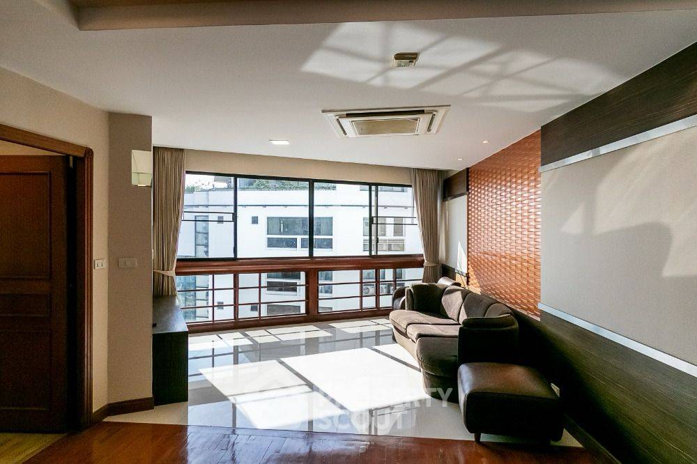picture Pet-Friendly 3-BR President Park Condominium Near MRT Queen Sirikit (ID 2075203) - 4/13