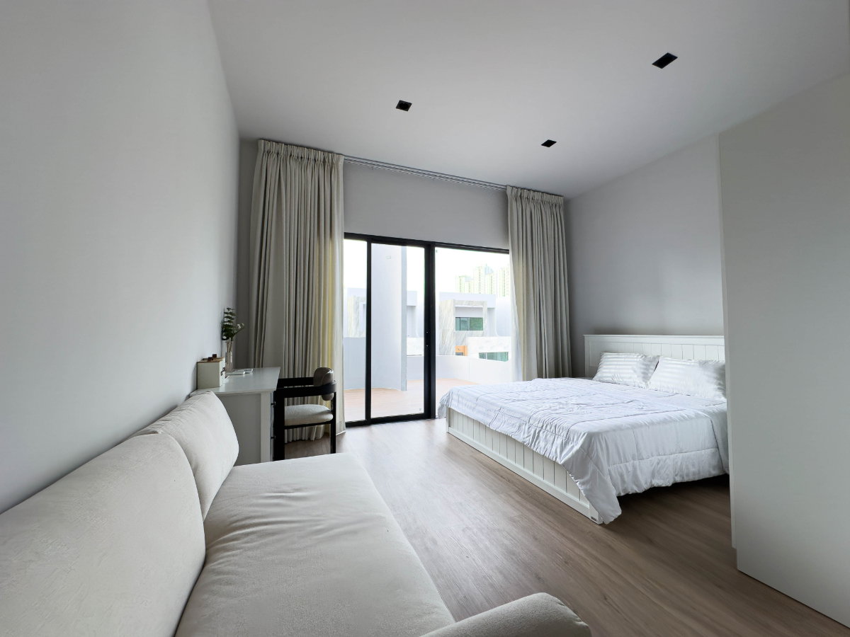 รูป 🏡 **ให้เช่าบ้านหรูใหม่แกะกล่อง! 89 Residence Ratchada – Rama 9** - รูปที่ 7/37