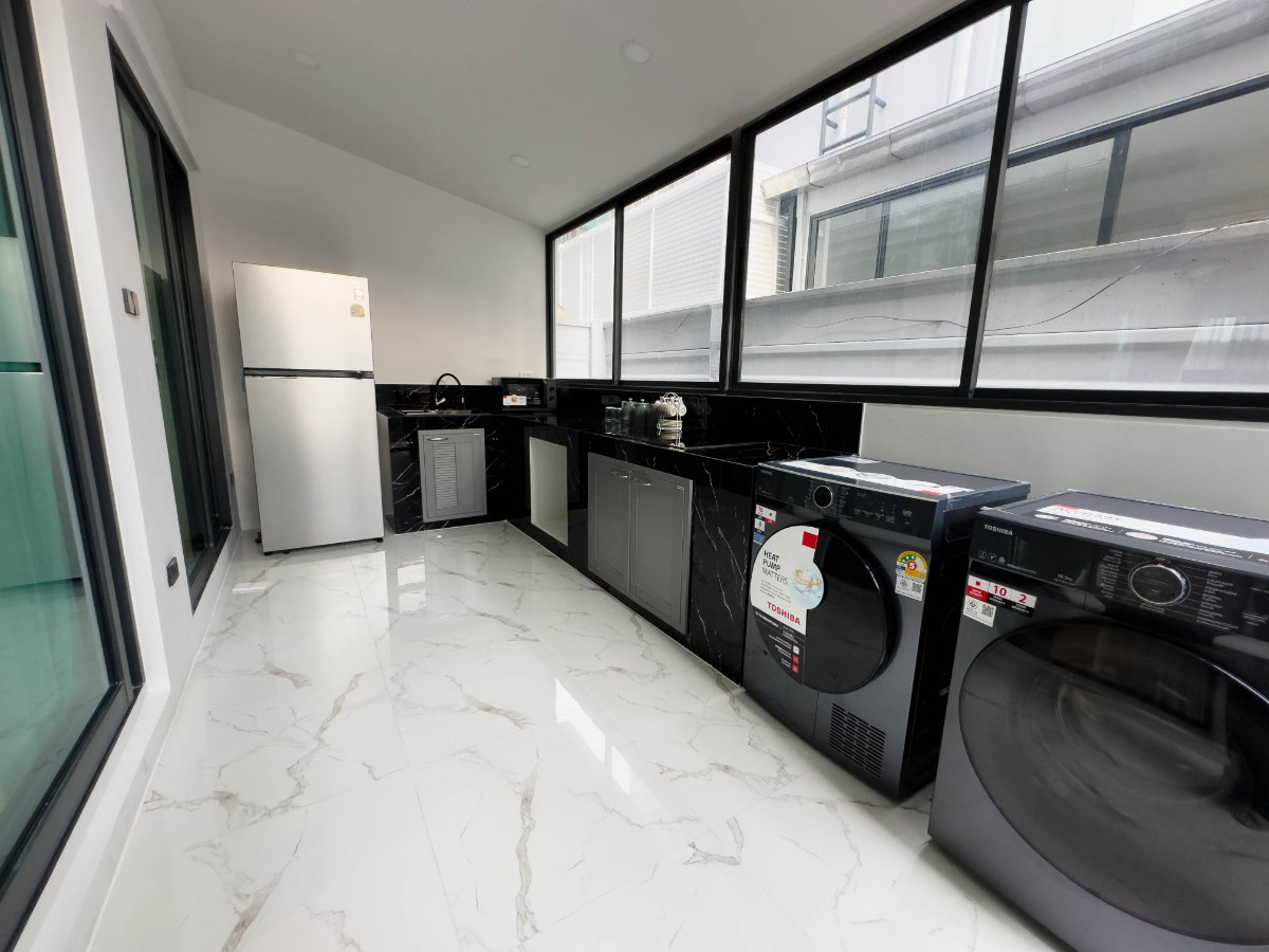 รูป 🏡 **ให้เช่าบ้านหรูใหม่แกะกล่อง! 89 Residence Ratchada – Rama 9** - รูปที่ 24/37